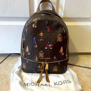 Rhea Med backpack - New never used with duster